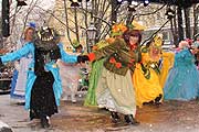 Faschingsdienstag: traditioneller Marktweibertanz 2012 auf dem Viktualienmarkt (Foto: Martin Schmitz)